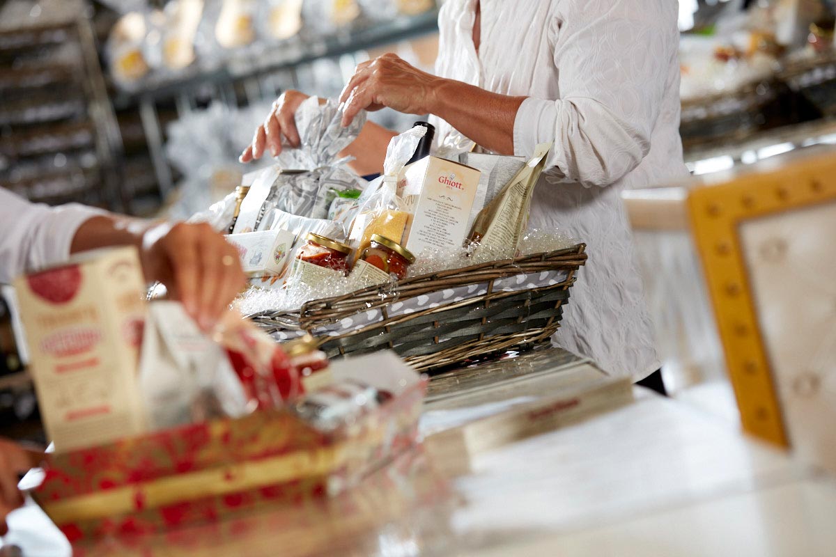 Produzione con cura - ReRegalo